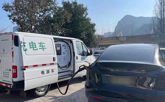 美兰区汽车搭电