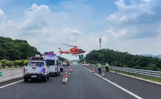 美兰区高速公路汽车救援案例