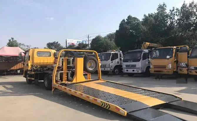 美兰区汽车中途维修案例